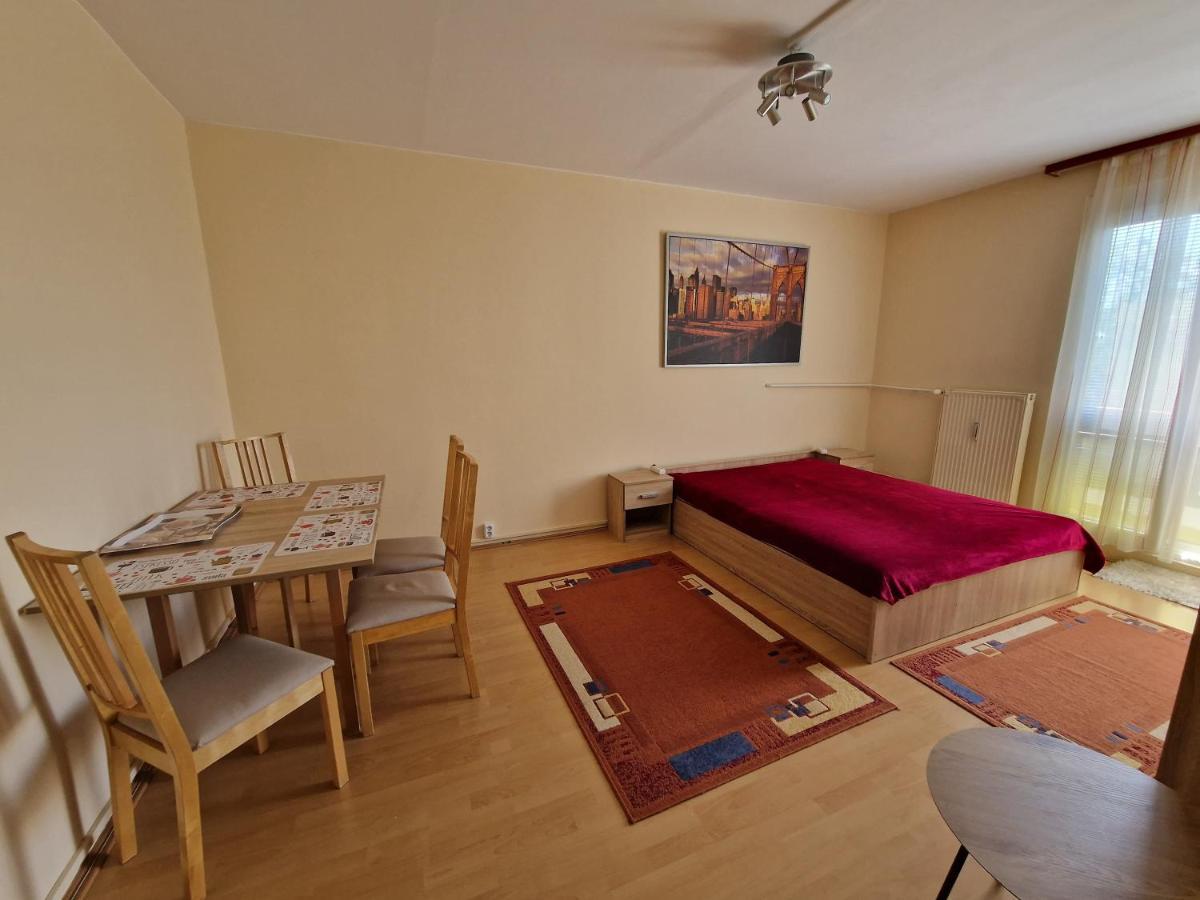 Casa Cristina Apartment Pecs Luaran gambar